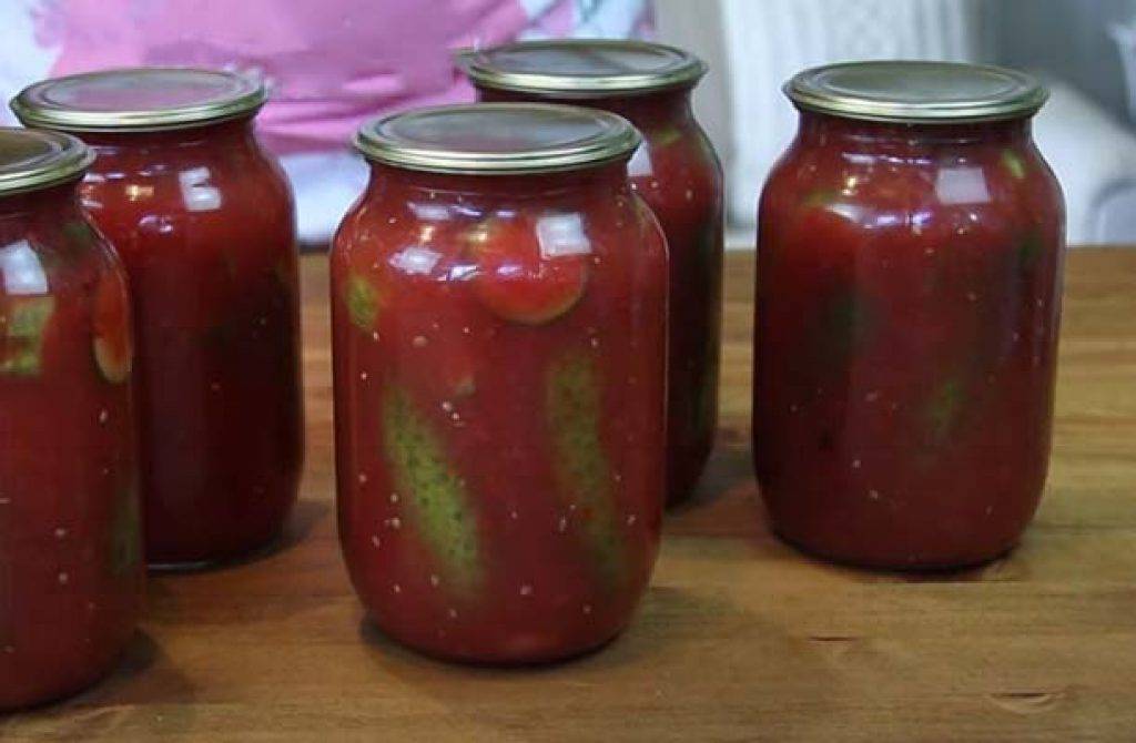 Огурцы с кетчупом чили на зиму: 10 самых вкусных рецептов. бонусом обалденный рецепт: маринованные в кетчупе с чесноком огурцы