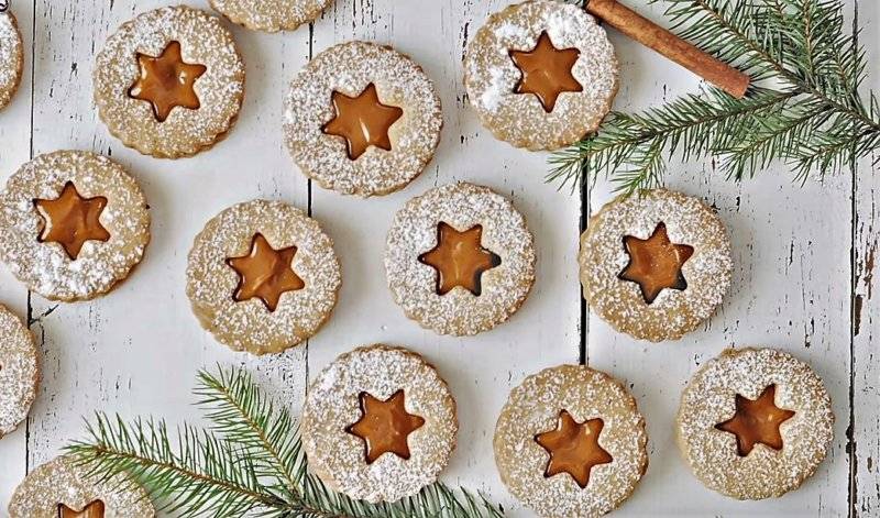 Новогоднее печенье с глазурью - 6 рецептов, как приготовить в домашних услових