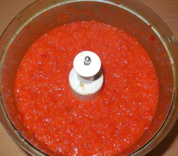 Топ 10 рецептов лютеницы по-болгарски на зиму с баклажанами и морковью, хранение