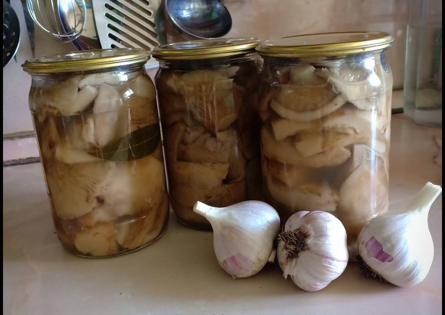 Маринованные белые грибы в банках на зиму (простые рецепты)