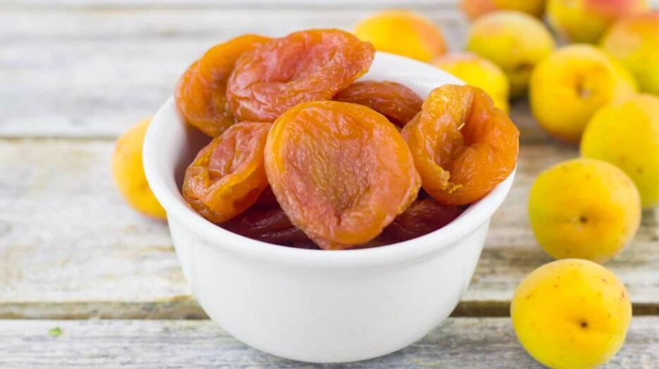 Сушеный абрикос без косточки: польза, способы приготовления