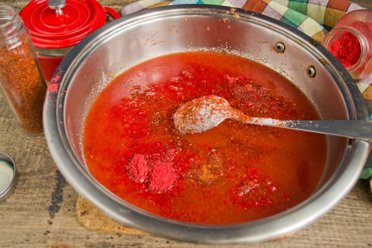 Кетчуп из слив - 11 лучших рецептов в домашних условиях