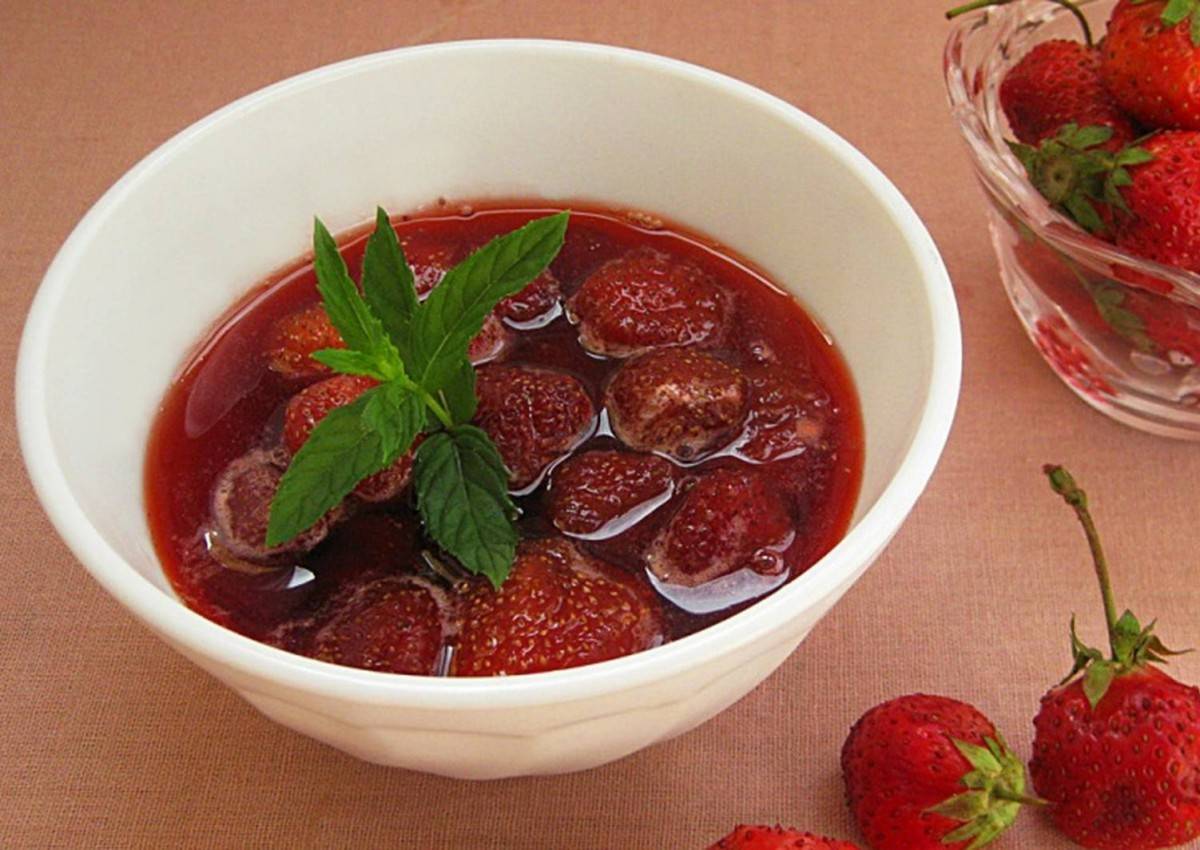 Варенье из клубники с целыми ягодами. как сварить варенье, чтобы ягоды были целыми