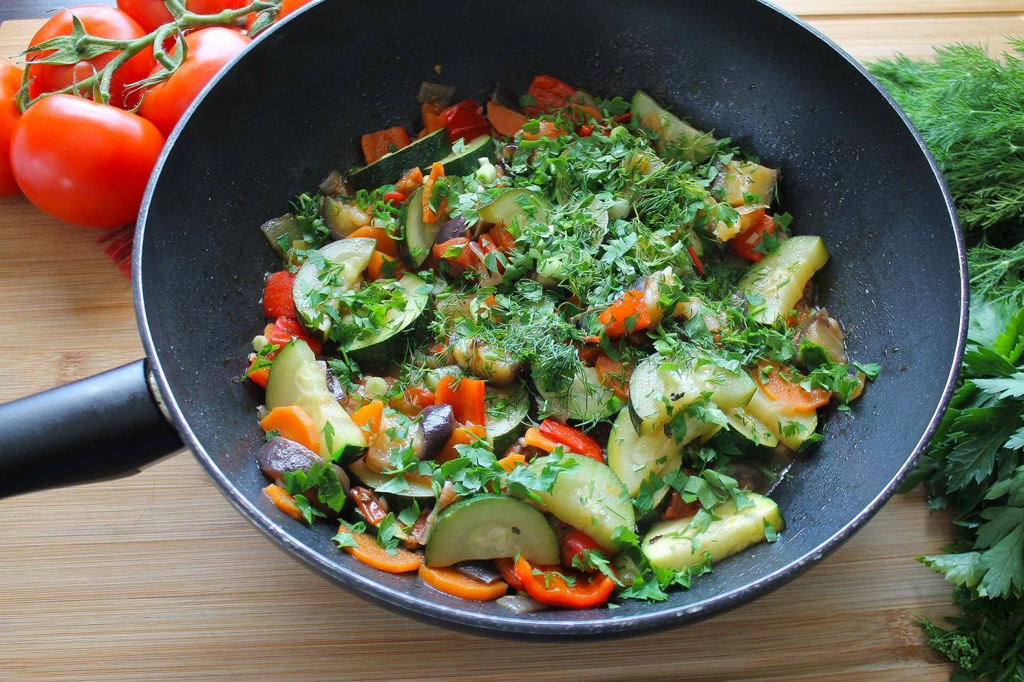 Соте в мультиварке из овощей, баклажан и кабачков - пошаговые рецепты с фото
