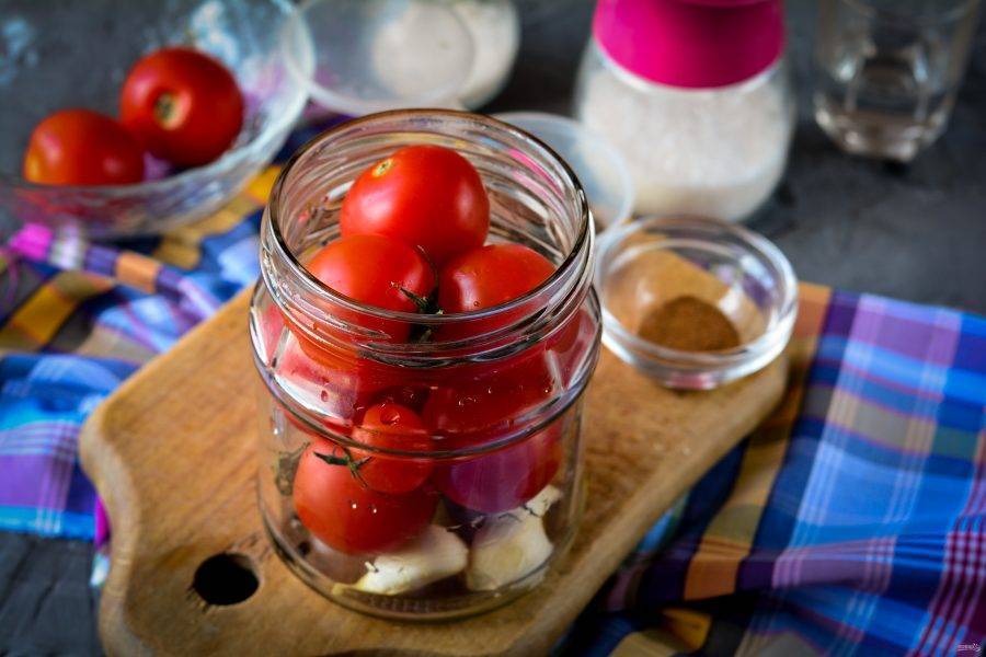 Лучшие рецепты консервированных помидоров с корицей на зиму и хранение заготовок
